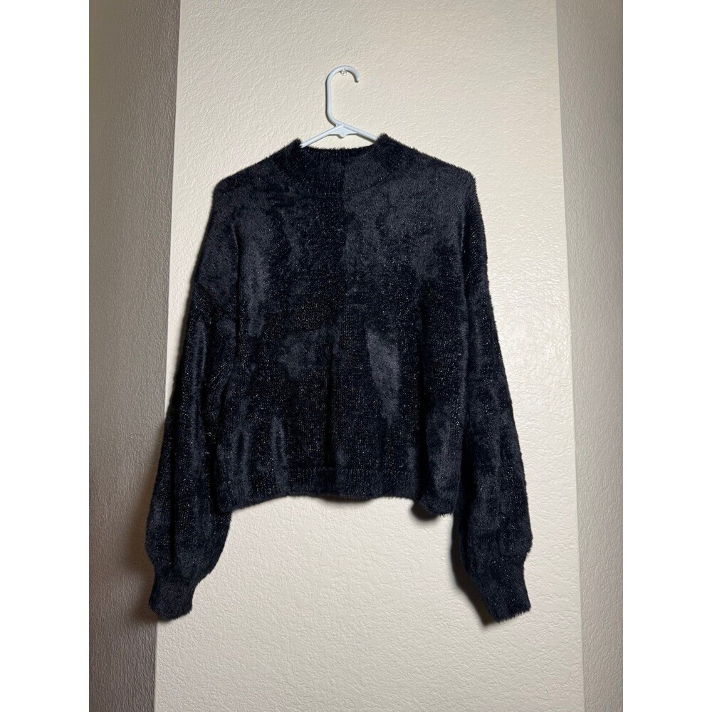 NWOT Women's Cropped Sweater Size L Pullover Black Glitter Sparkle Wild Fable